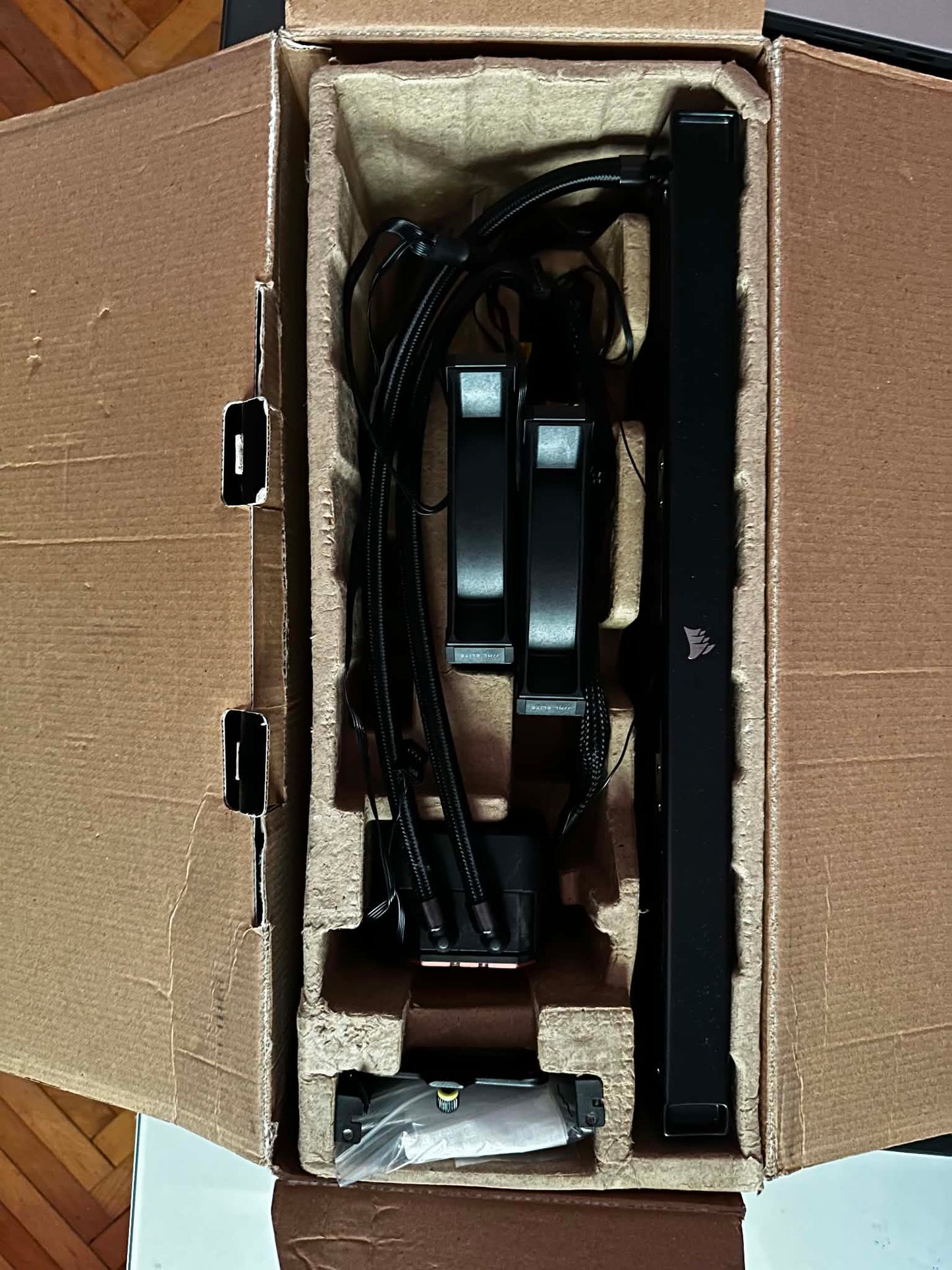 Corsair iCUE H150i ELITE LCD (SH)